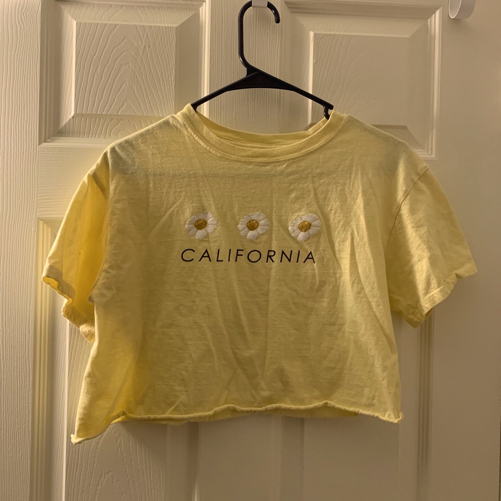 Yellow California sunflower 🌻 crop top.